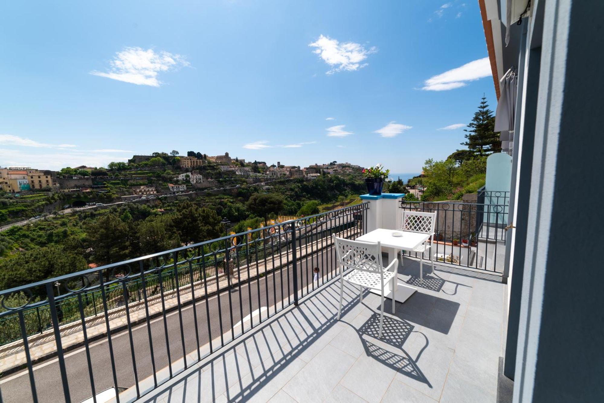 Suites In The Amalfi Coast - Guesthouse With Terrace Near Amalfi - Breathtaking View Of Ravello Scala Dış mekan fotoğraf